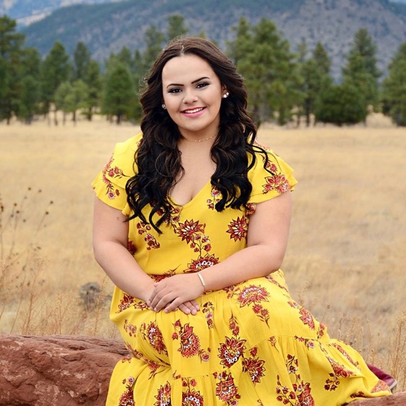 Dress - Picture 1 of 7